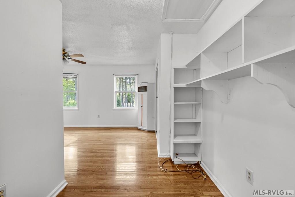 1118 Mapleton Street Property Photo 27