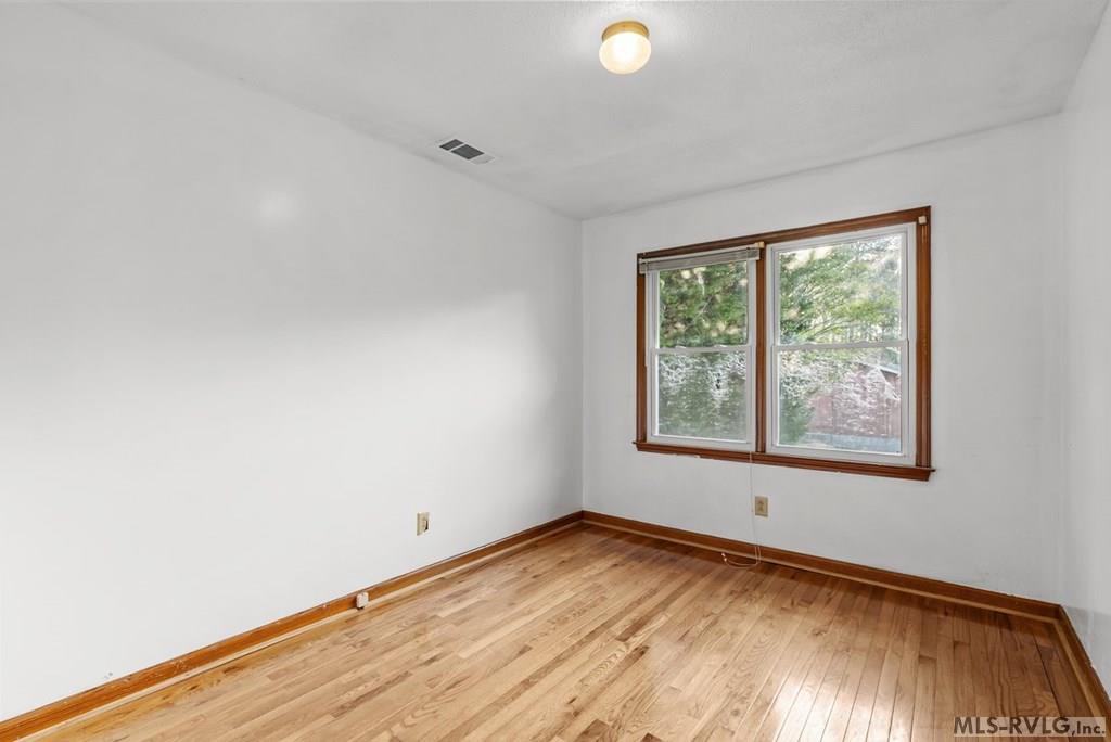1118 Mapleton Street Property Photo 31