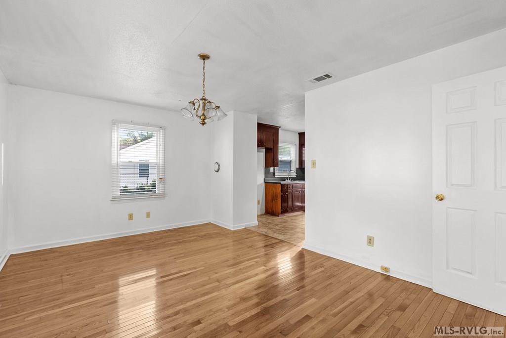 1118 Mapleton Street Property Photo 32