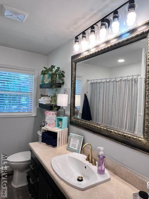 411 Holmes Street Property Photo 22