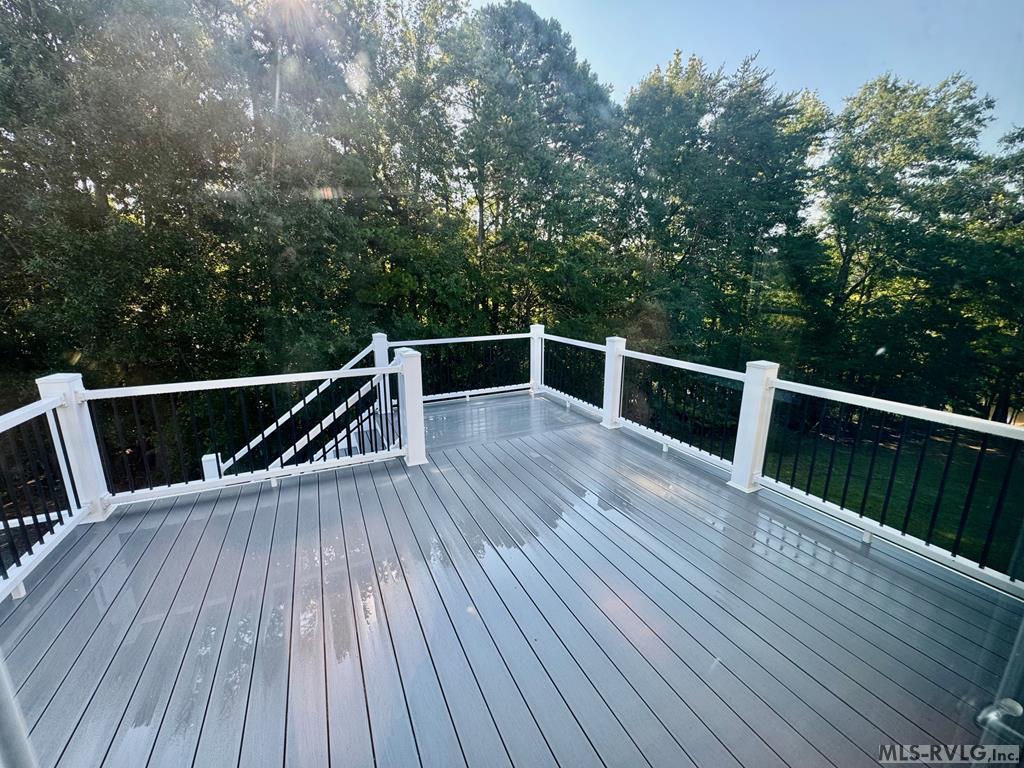 285 Brady Way Property Photo 37