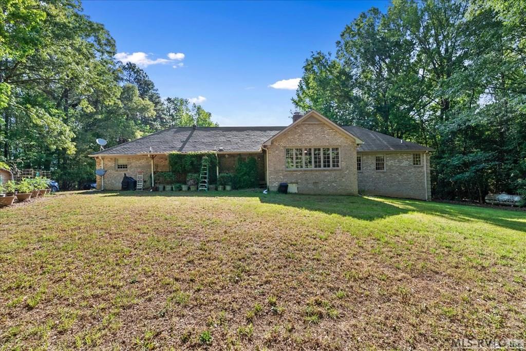 350 Flat Rock Rd Property Photo 7