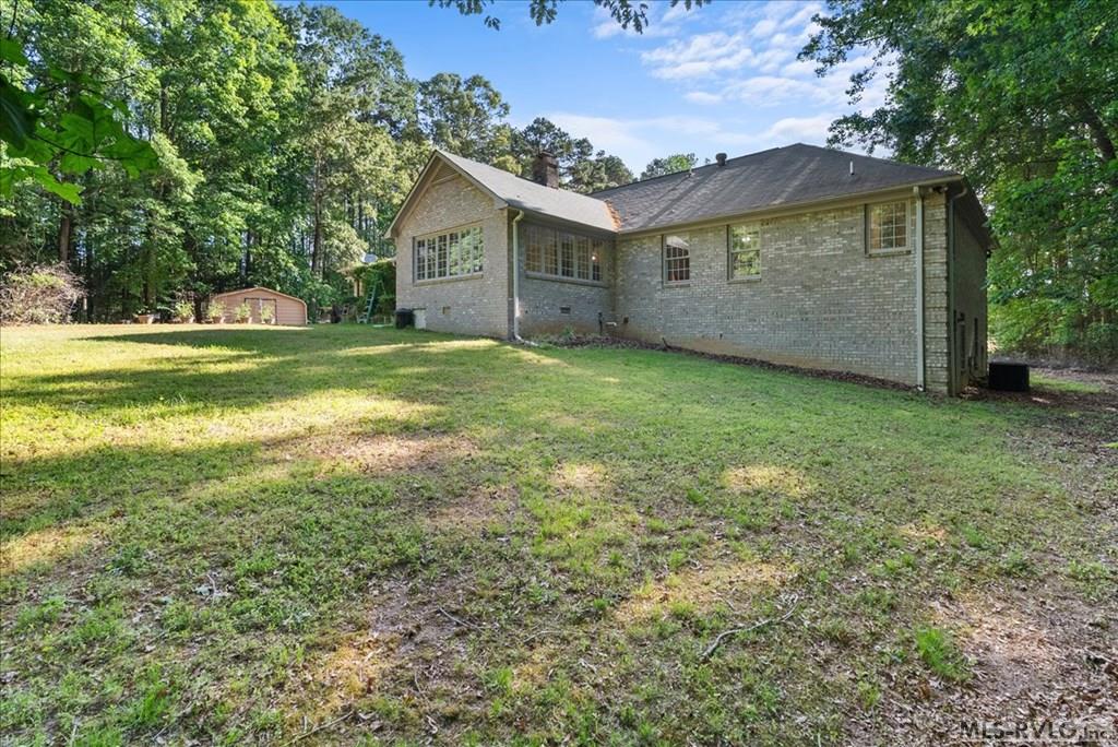 350 Flat Rock Rd Property Photo 8