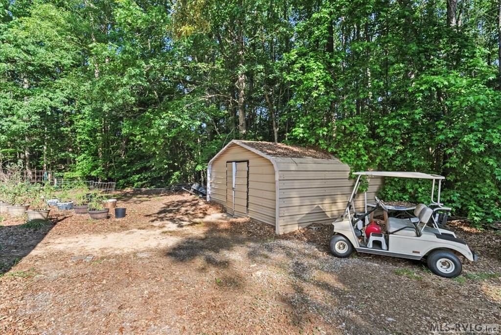 350 Flat Rock Rd Property Photo 45