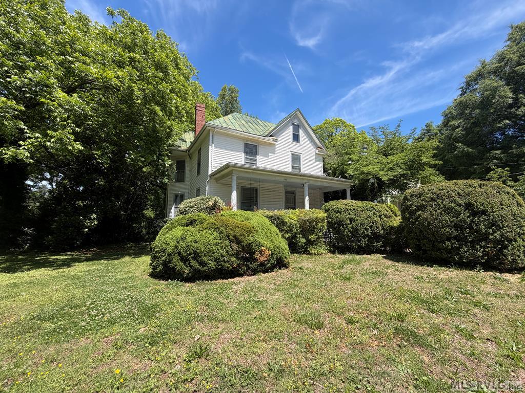 1410 10th St Property Photo 1