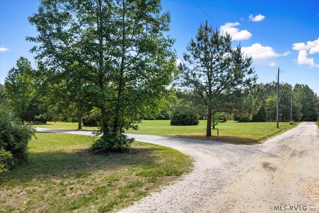 523 Three Flags Dr. Property Photo 3