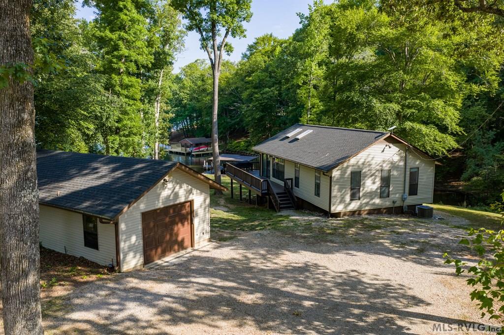106 Bass Ct. Property Photo 5