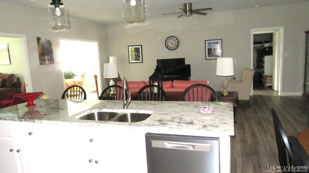 107 Savannah Circle Property Photo 14