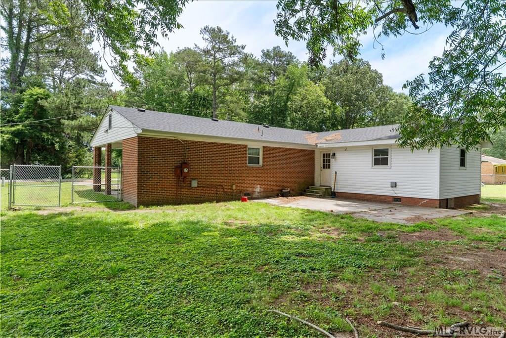 111 S Sycamore Street Property Photo 4