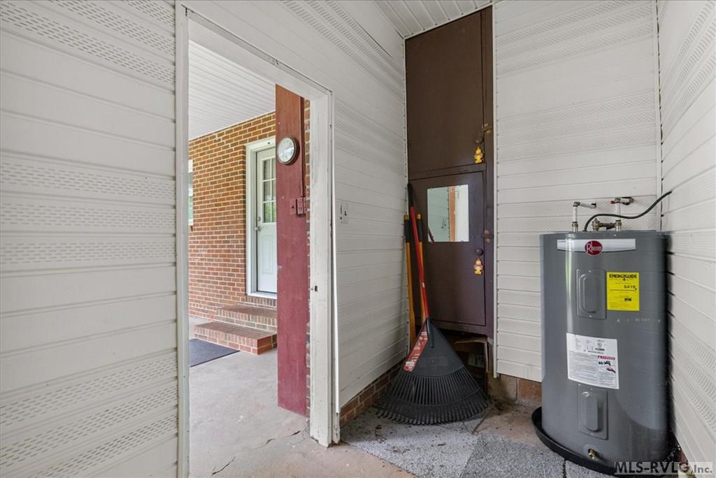 111 S Sycamore Street Property Photo 7