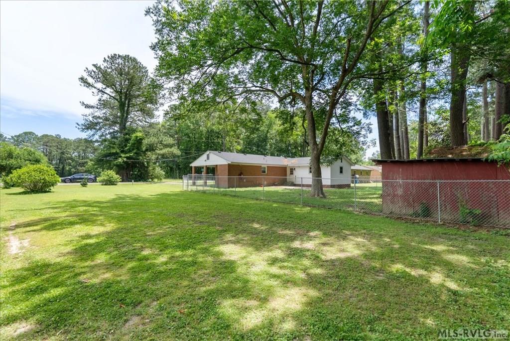 111 S Sycamore Street Property Photo 10