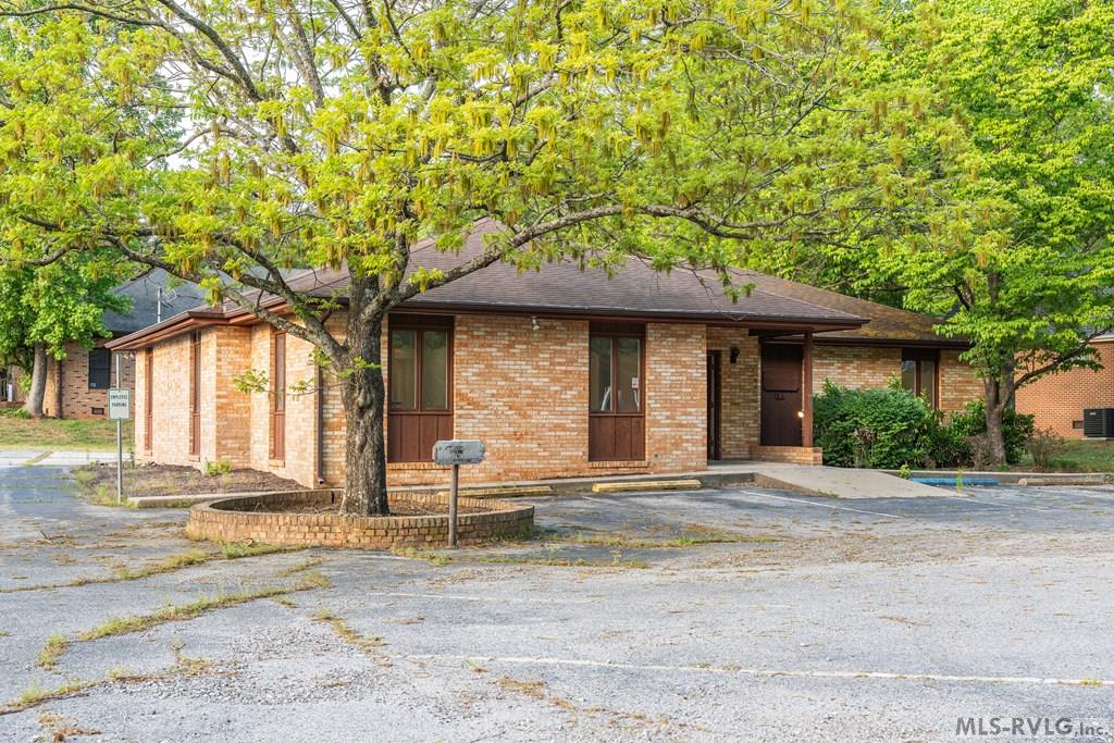 416 Durant St Property Photo 2