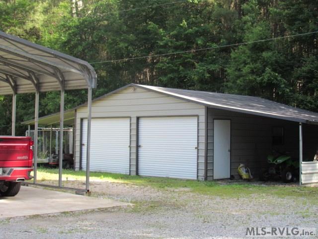 113 Boone Dr Property Photo 5