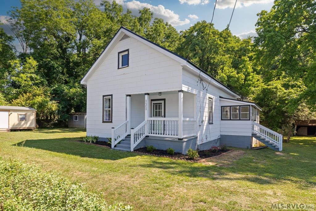 121 Macon Embro Rd Property Photo 1