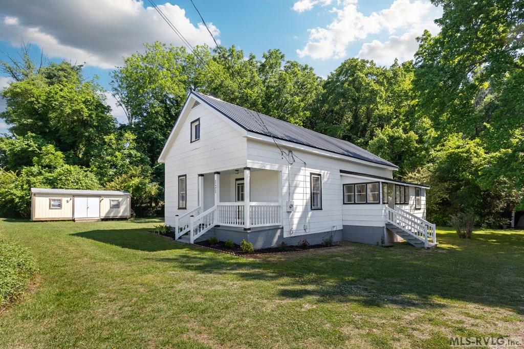 121 Macon Embro Rd Property Photo 3