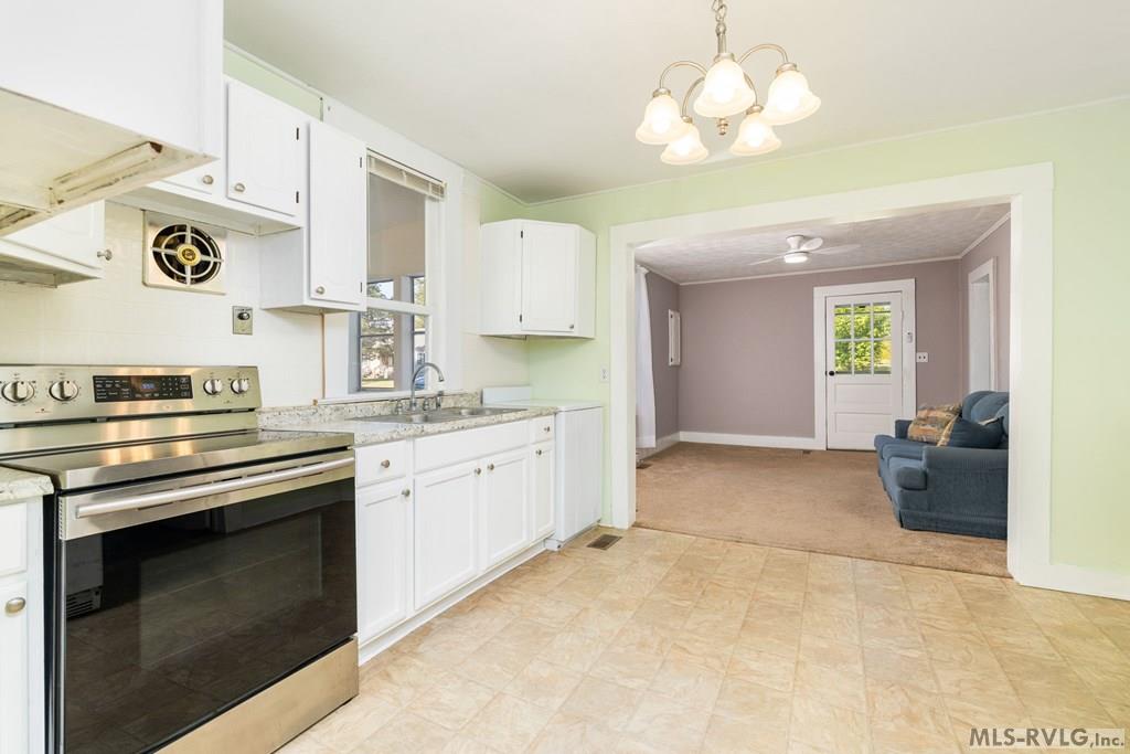 121 Macon Embro Rd Property Photo 8