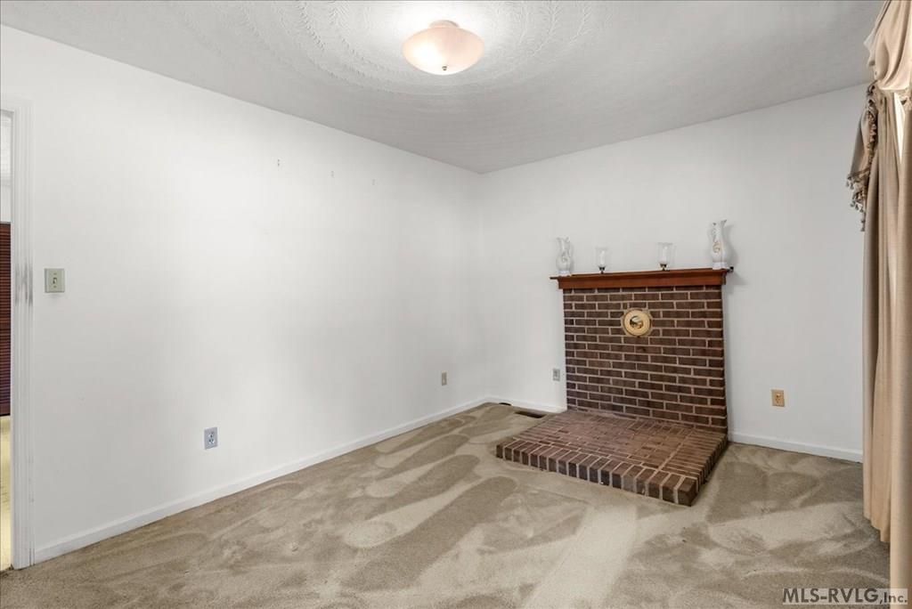 311 Farley Circle Property Photo 10