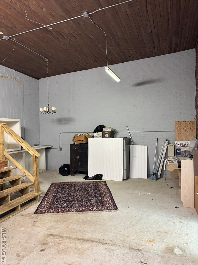 124 S Broad St Property Photo 12