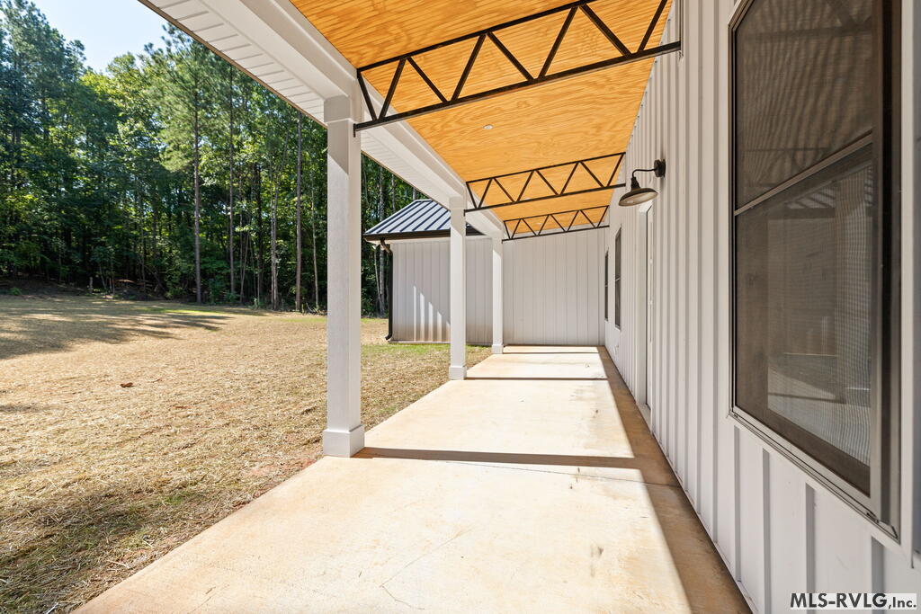 162 Marina Road Property Photo 7