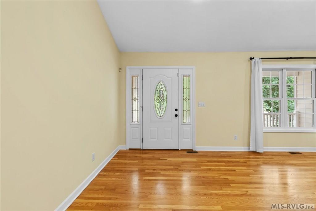 162 Country Blvd Property Photo 6