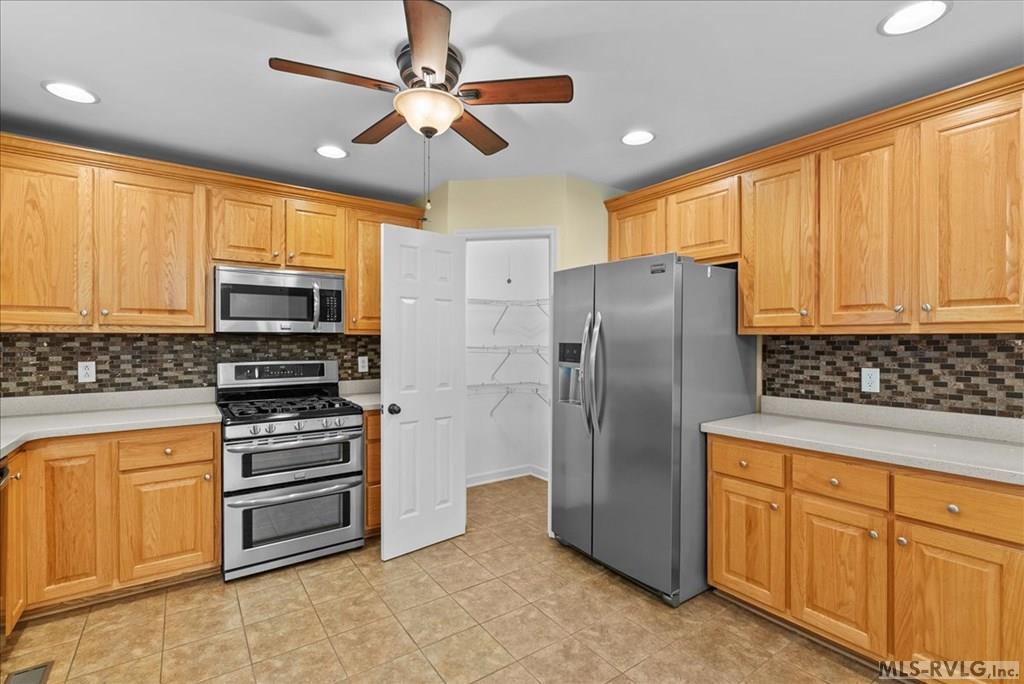 162 Country Blvd Property Photo 13