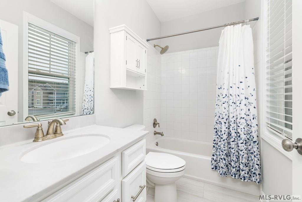 117 Rowboat Way Property Photo 29