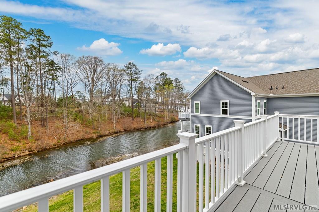 117 Rowboat Way Property Photo 34