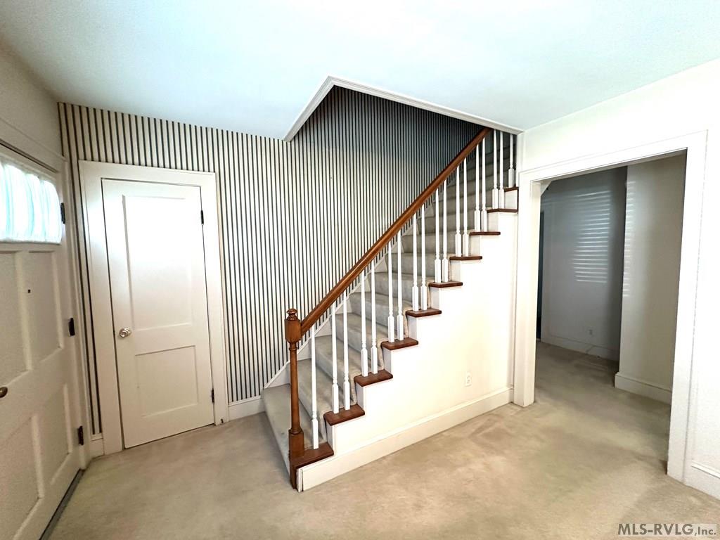 917 Pembroke Ave N Property Photo 19