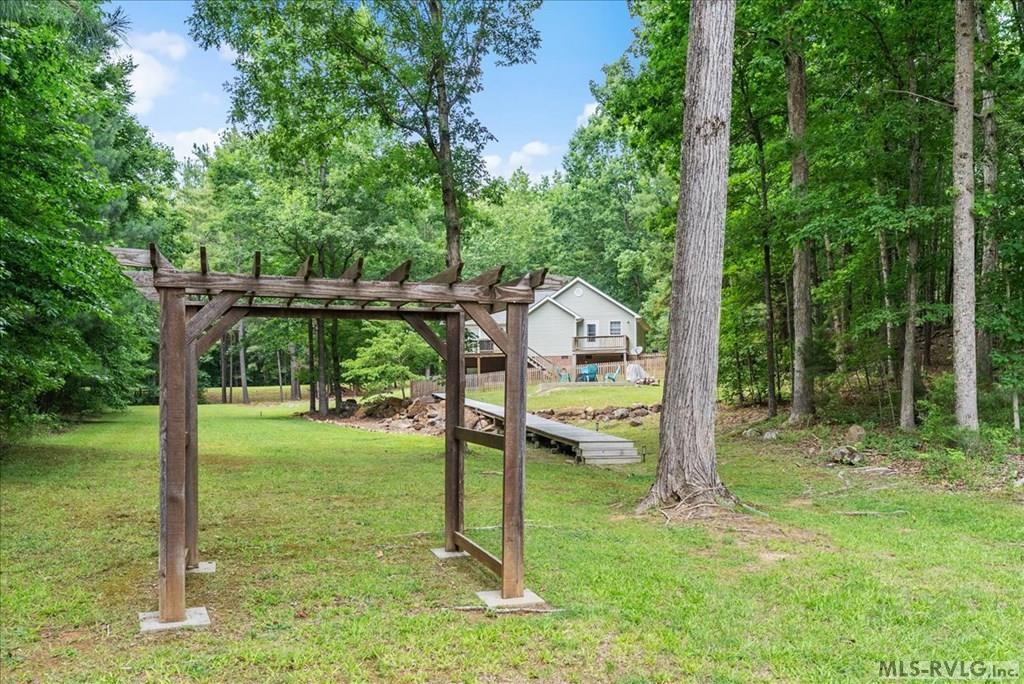 269 Waterside Drive Property Photo 35