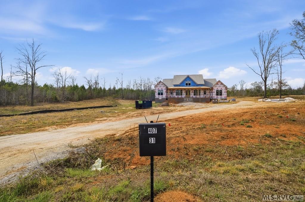407 Ferry Landing Drive Property Photo 2
