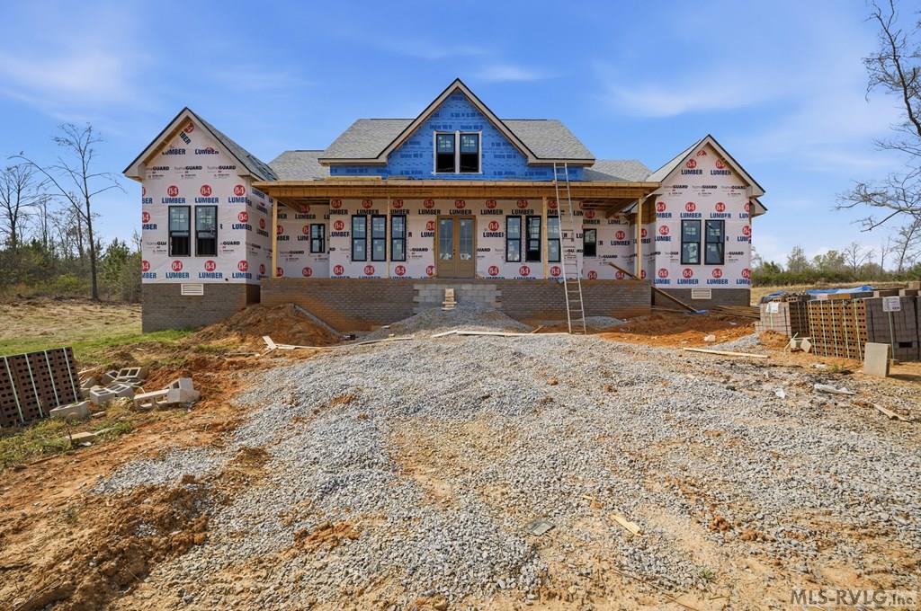 407 Ferry Landing Drive Property Photo 4