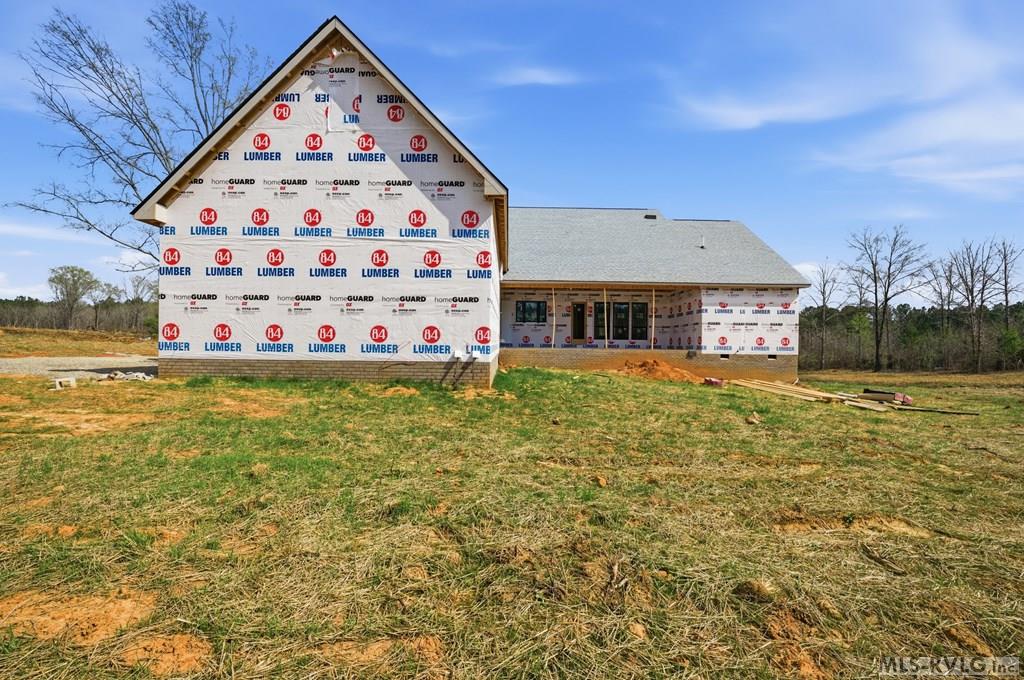 407 Ferry Landing Drive Property Photo 8