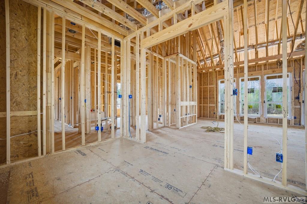 407 Ferry Landing Drive Property Photo 12