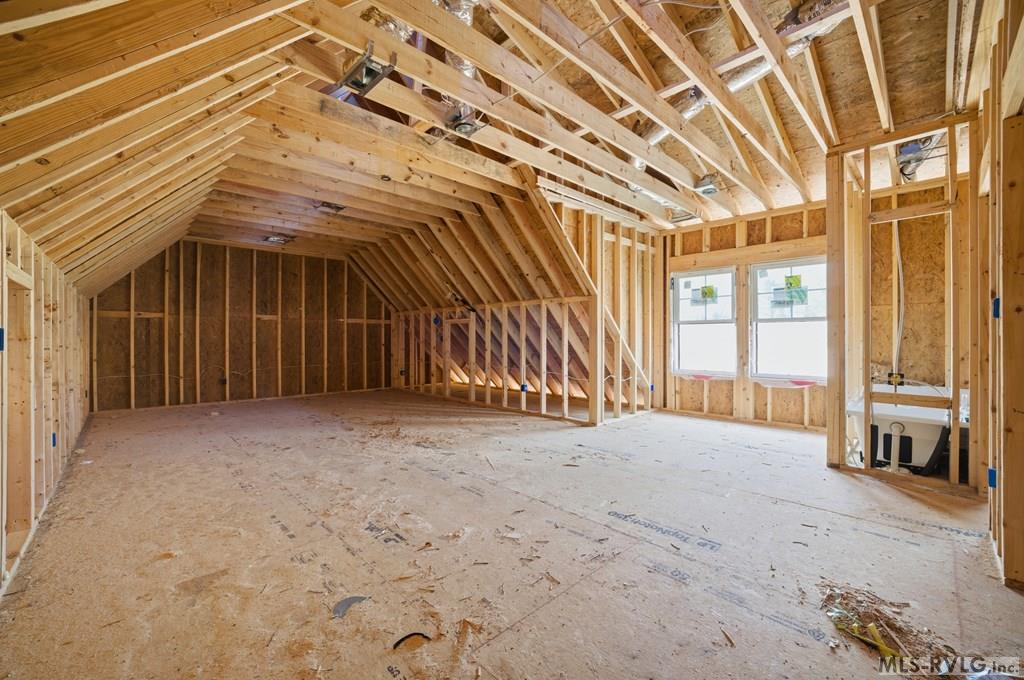 407 Ferry Landing Drive Property Photo 41