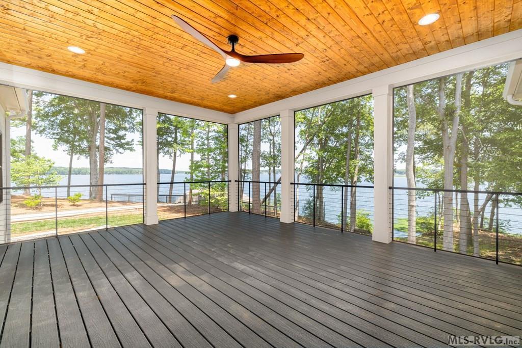 137 Syds Bluff Property Photo 10