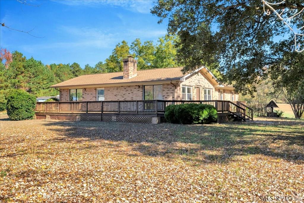 181 Stanley Drive Property Photo 2