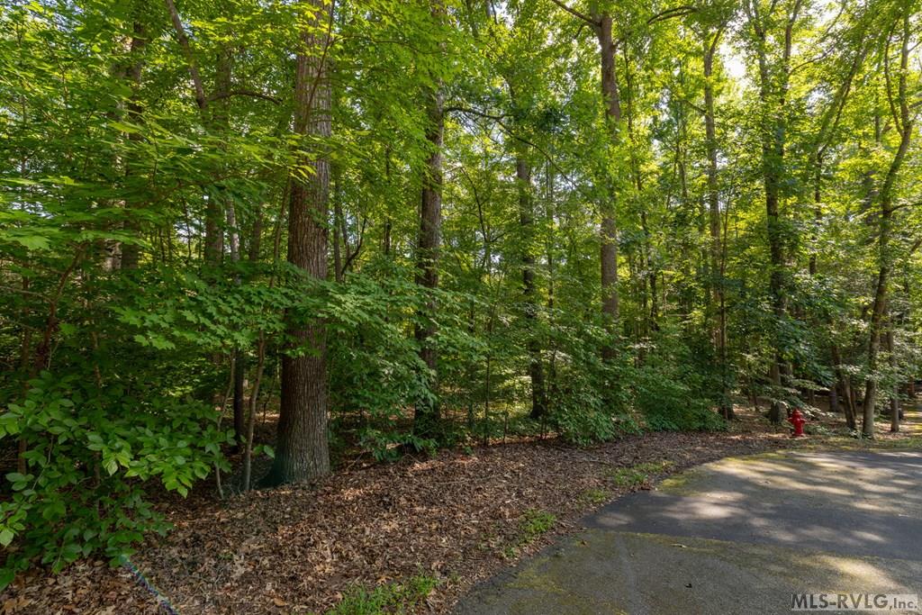 13r Hallock Ct Property Photo 6
