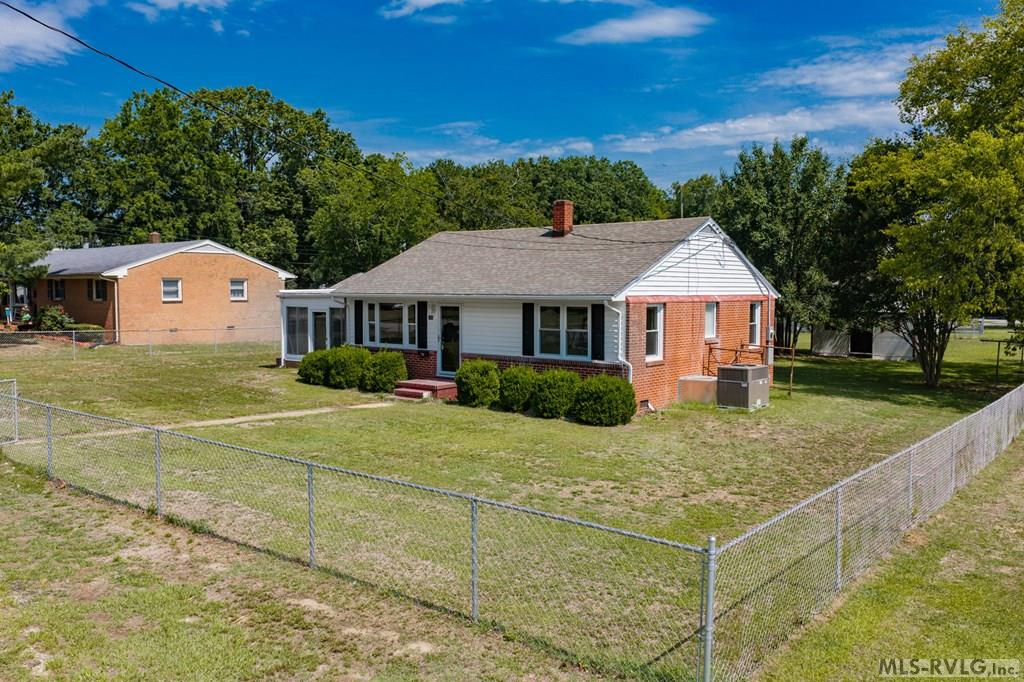 409 Americus Property Photo 2