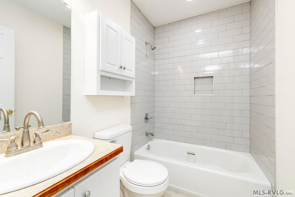 409 Americus Property Photo 12