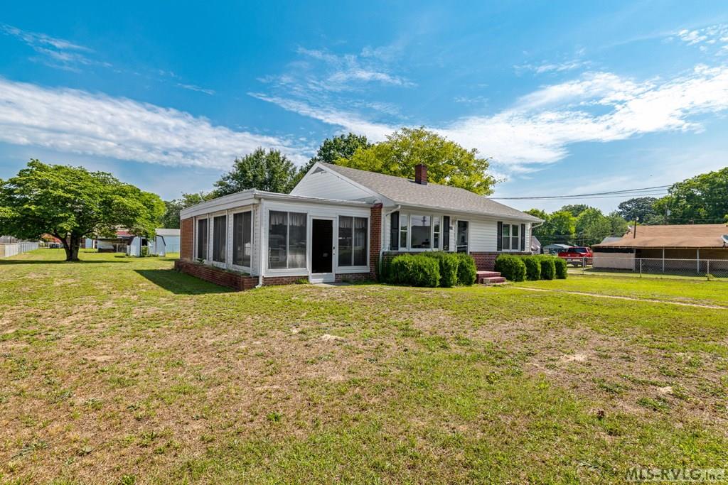 409 Americus Property Photo 19