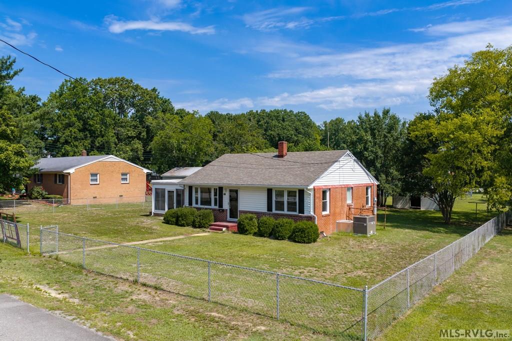 409 Americus Property Photo 25