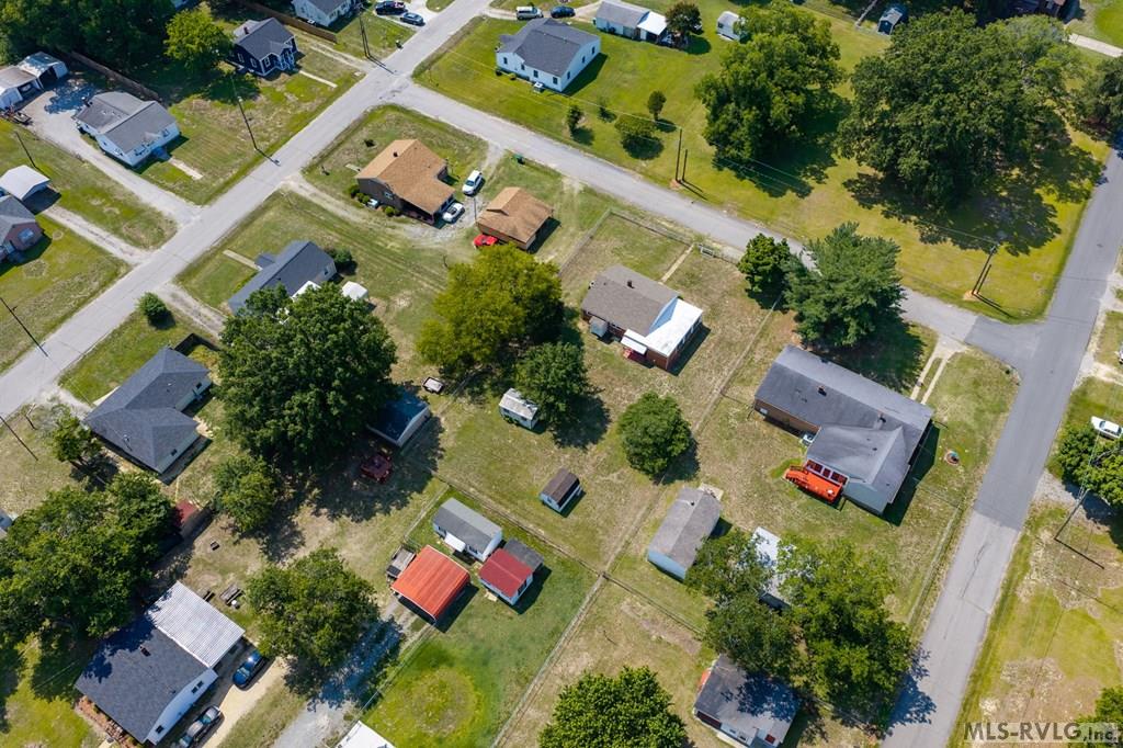 409 Americus Property Photo 30