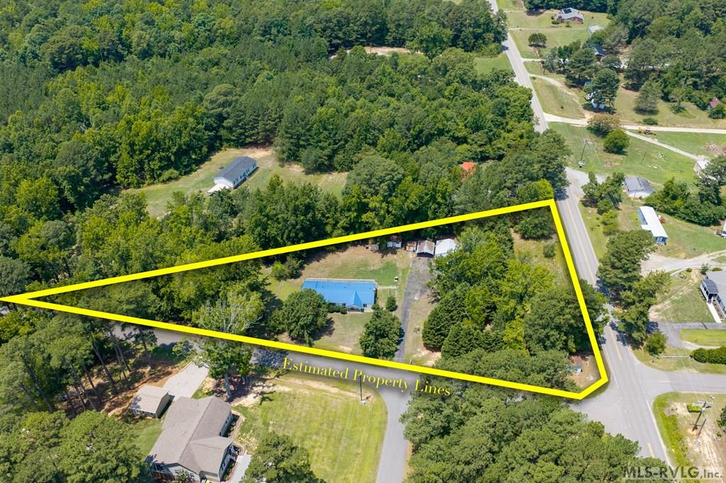 124 Pineview Drive Property Photo 2