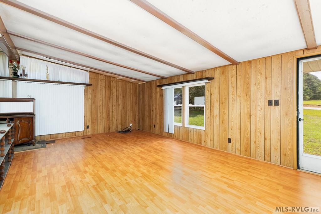 124 Pineview Drive Property Photo 14