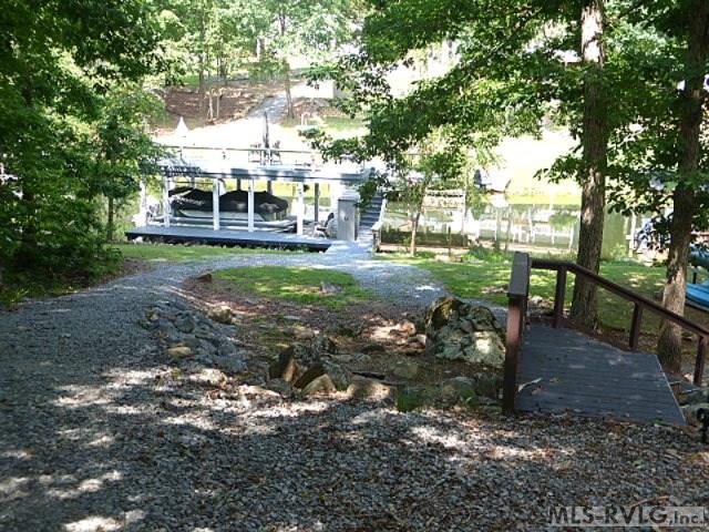 142 Windy Pointe Circle Property Photo 6