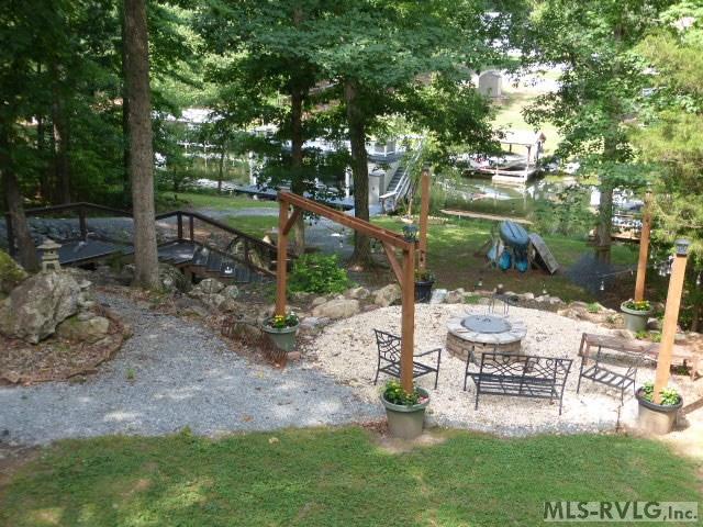 142 Windy Pointe Circle Property Photo 13