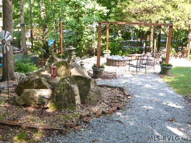 142 Windy Pointe Circle Property Photo 14