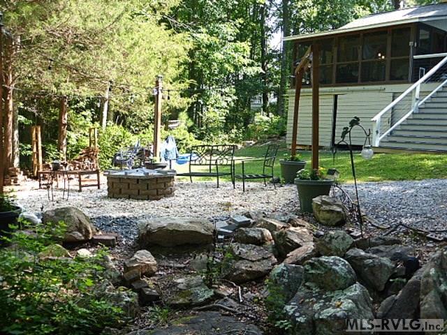 142 Windy Pointe Circle Property Photo 17