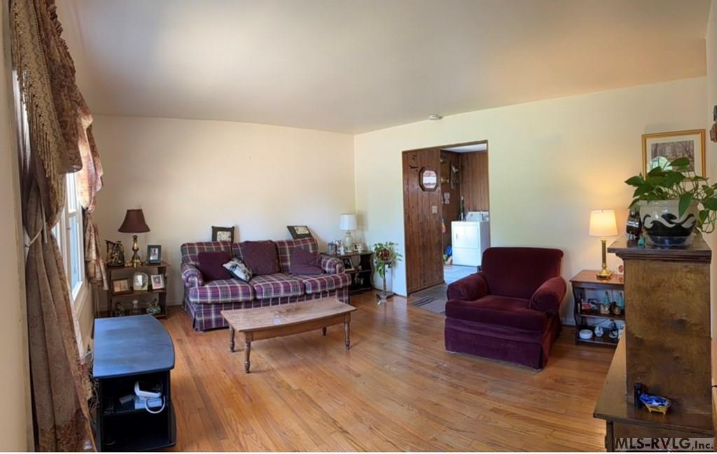 617 James River Junction Property Photo 3