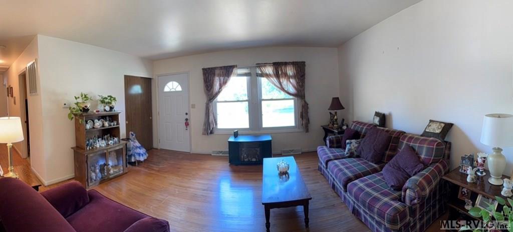 617 James River Junction Property Photo 4